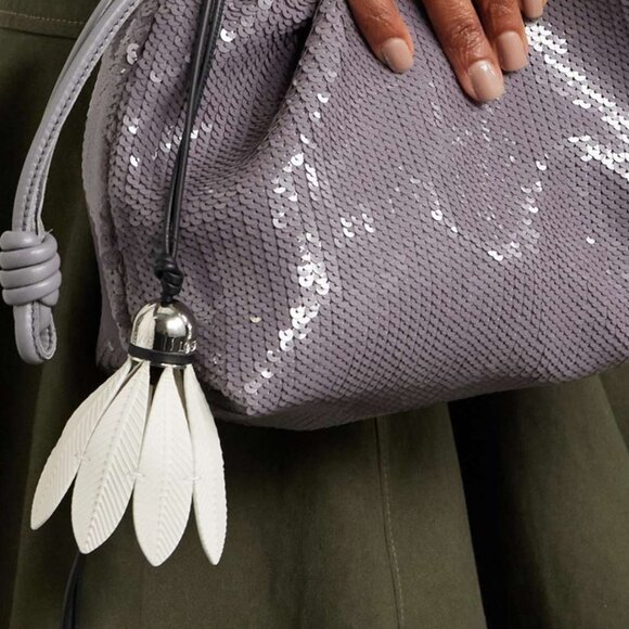 LOEWE Badminton fringed leather and silver-tone keychain/bag accessory - Picture 4 of 4